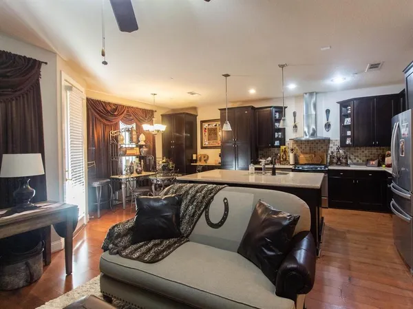 $2,999 | 1605 Brook Glen Drive, Euless, TX 76039