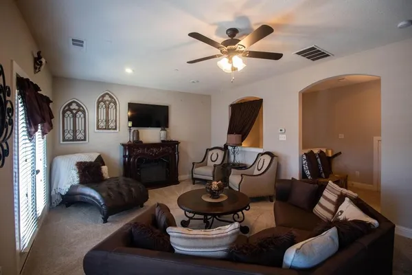 $2,999 | 1605 Brook Glen Drive, Euless, TX 76039