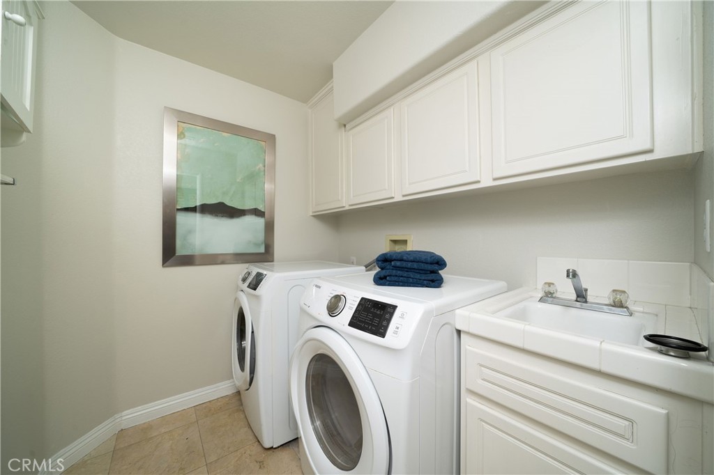 1301 Pinehurst Circle Santa Ana, CA 92706 - Photo 12 of 22