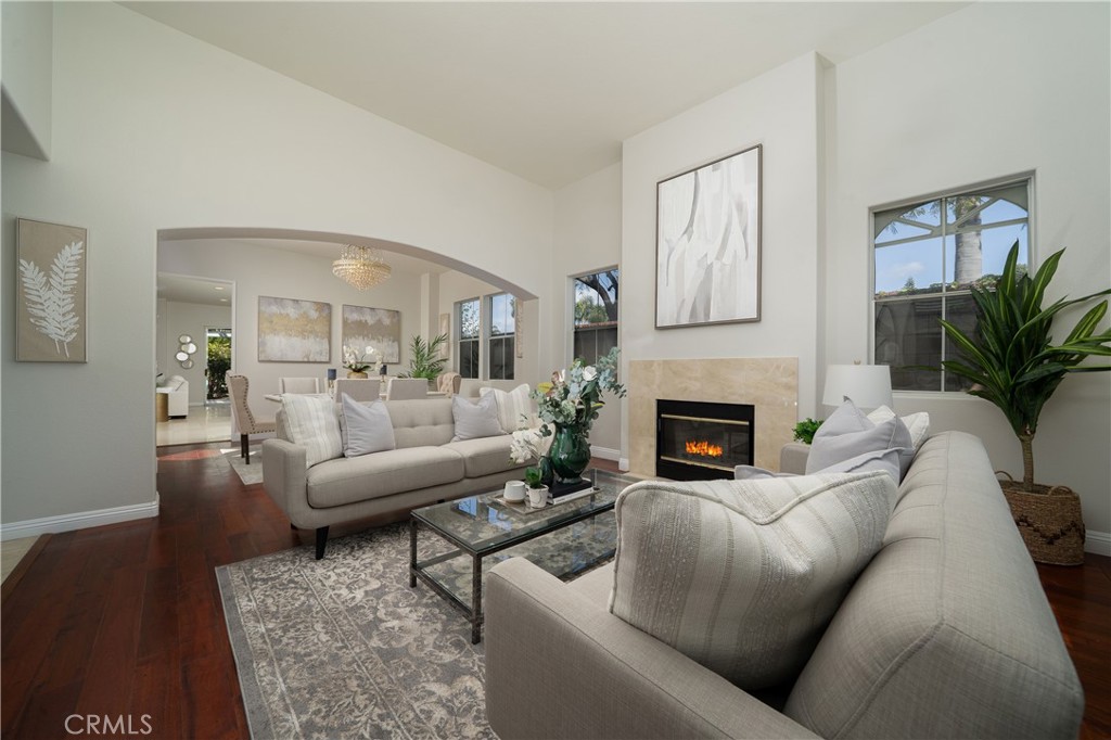 1301 Pinehurst Circle Santa Ana, CA 92706 - Photo 3 of 22