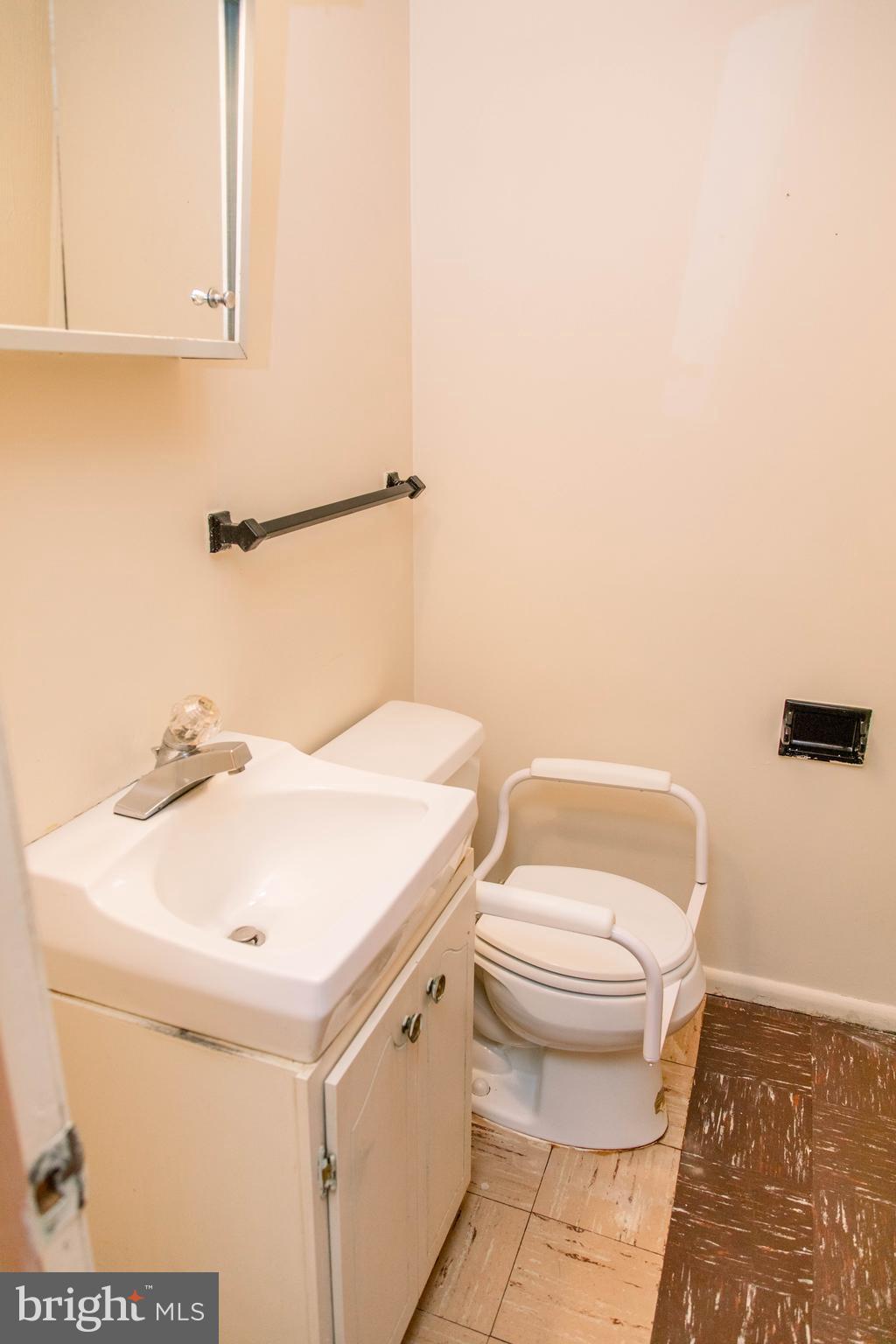 2014 Hanson Road Edgewood, MD 21040 - Photo 16 of 21 Lower Level Half bath
