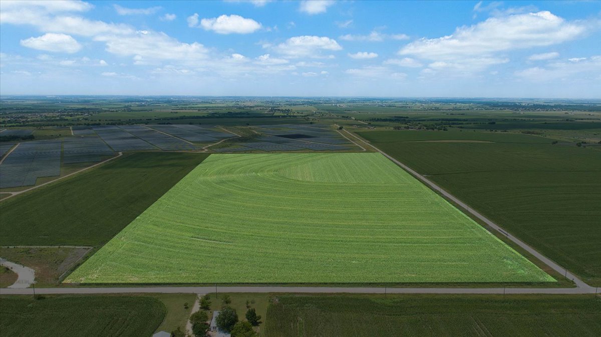 Tbd Manda Carlson Road Coupland, TX 78615 - Photo 13 of 15 a view of a swimming pool with a lake view