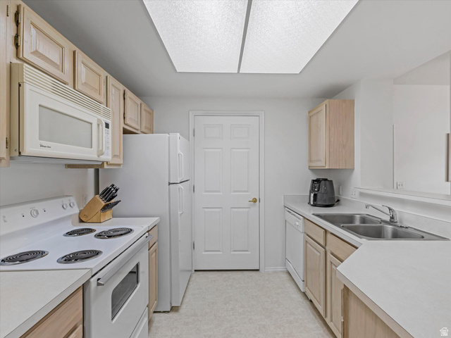 900 Bitner Road, Unit M12 Park City, UT 84098 - Photo 8 of 14