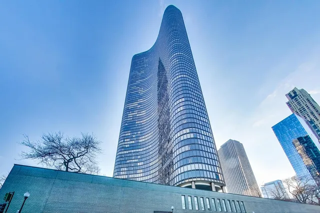 $1,445,000 | 505 North Lake Shore Drive, Unit 51045, Chicago, IL 60611