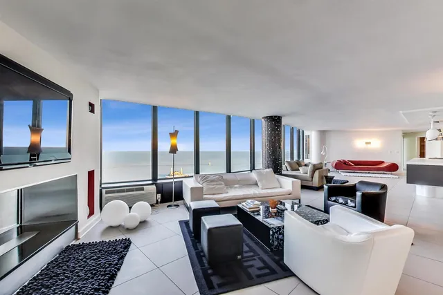 $1,445,000 | 505 North Lake Shore Drive, Unit 51045, Chicago, IL 60611
