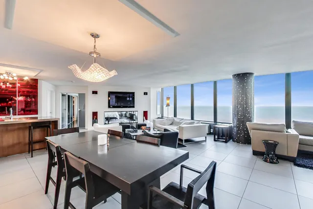 $1,445,000 | 505 North Lake Shore Drive, Unit 51045, Chicago, IL 60611