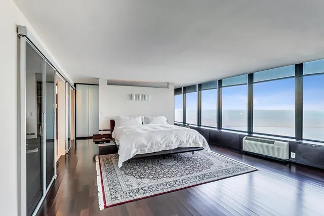 $1,445,000 | 505 North Lake Shore Drive, Unit 51045, Chicago, IL 60611