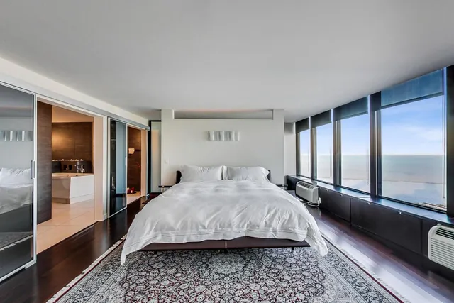$1,445,000 | 505 North Lake Shore Drive, Unit 51045, Chicago, IL 60611
