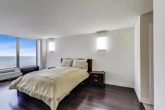 $1,445,000 | 505 North Lake Shore Drive, Unit 51045, Chicago, IL 60611