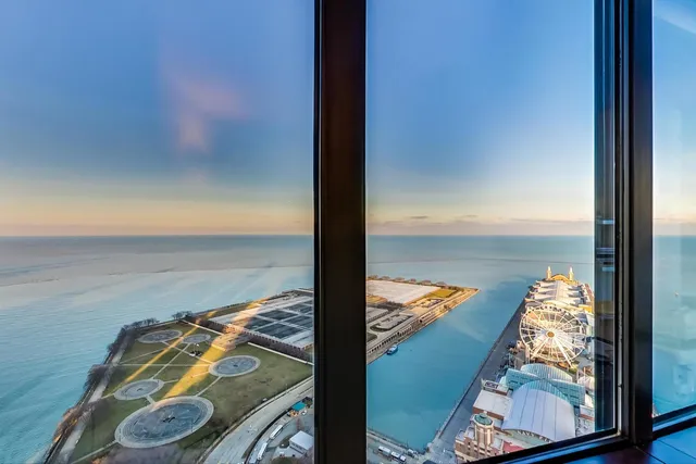 $1,445,000 | 505 North Lake Shore Drive, Unit 51045, Chicago, IL 60611