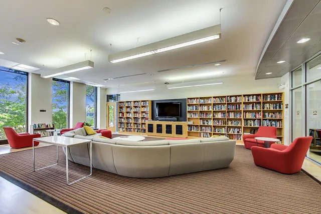 $1,445,000 | 505 North Lake Shore Drive, Unit 51045, Chicago, IL 60611