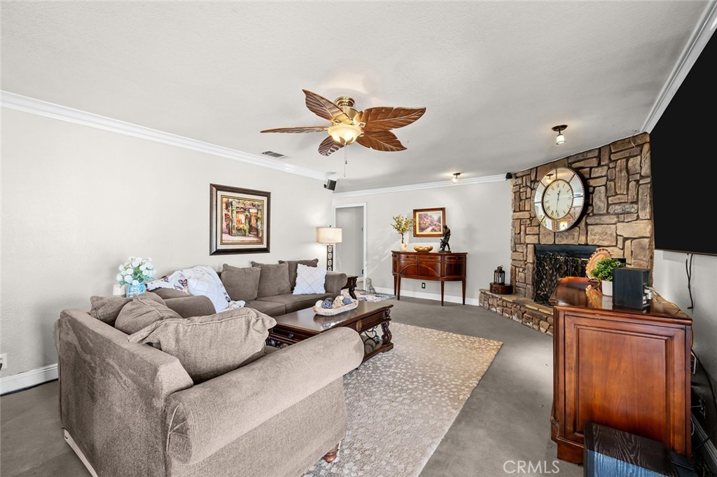 15093 Mandan Road Apple Valley, CA 92307 - Photo 13 of 56