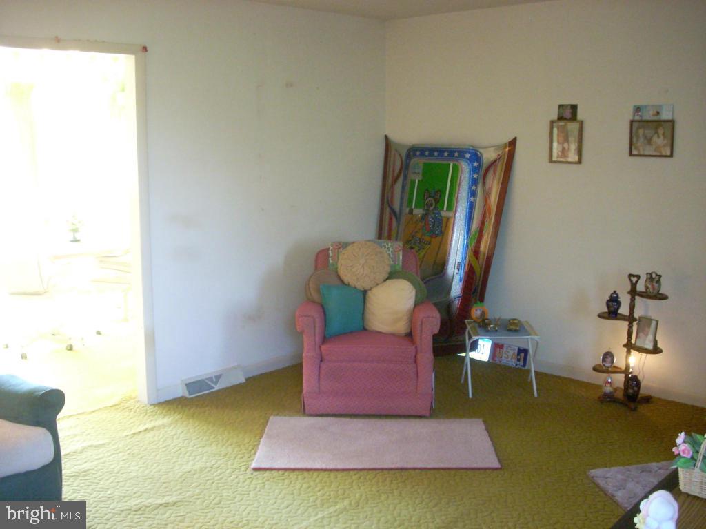 3210 Rothsville Road Akron, PA 17501 - Photo 2 of 9