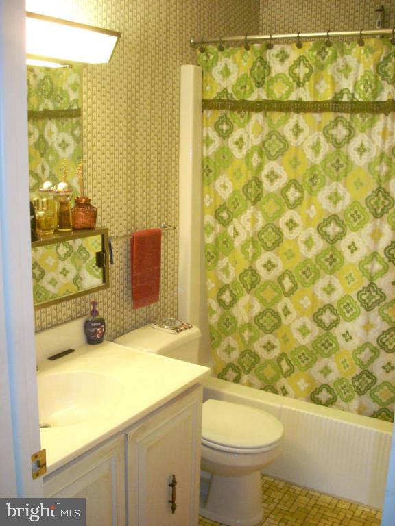 3210 Rothsville Road Akron, PA 17501 - Photo 6 of 9