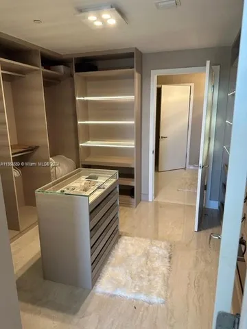 $10,800 | 16385 Biscayne Boulevard, Unit 7, North Miami Beach, FL 33160