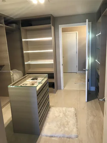 $10,800 | 16385 Biscayne Boulevard, Unit 7, North Miami Beach, FL 33160