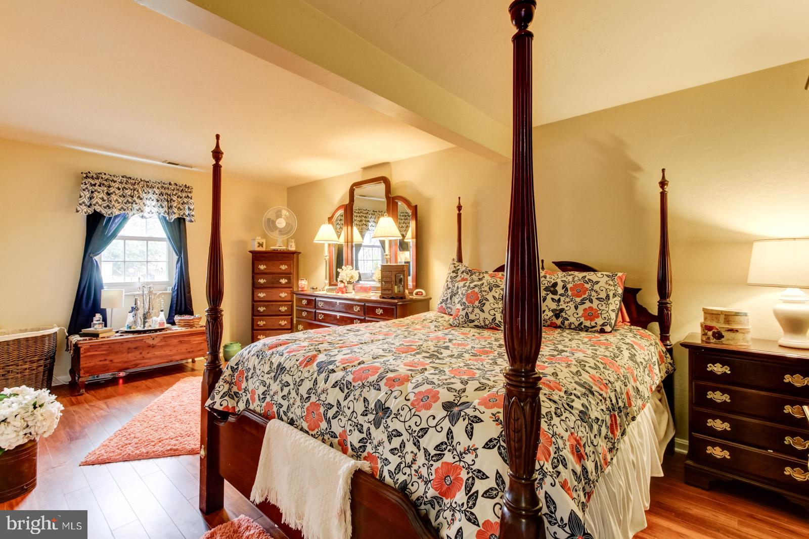 2353 Heather Road York, PA 17408 - Photo 17 of 26 Gallery Image 17