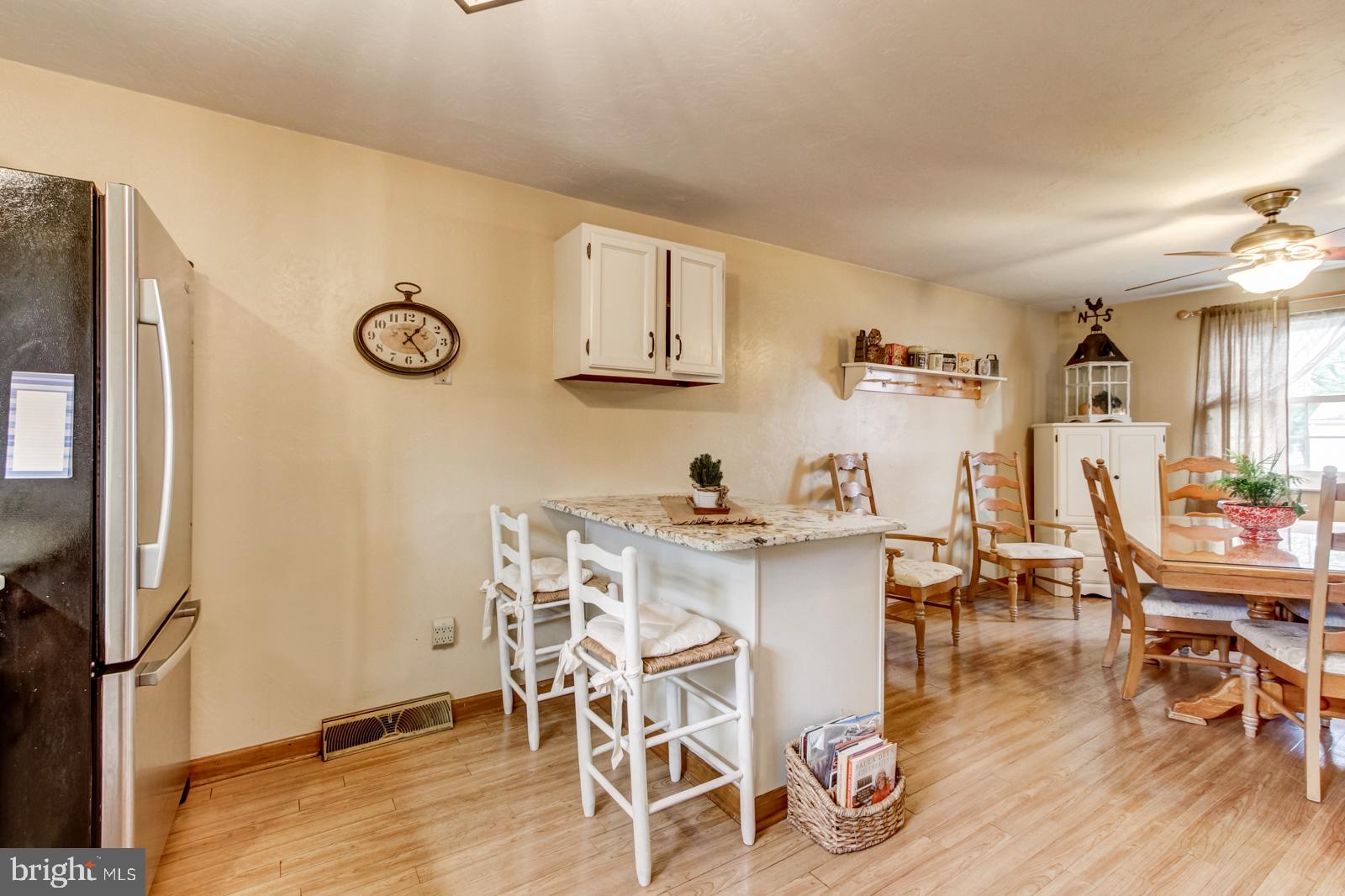 2353 Heather Road York, PA 17408 - Photo 5 of 26 Gallery Image 5