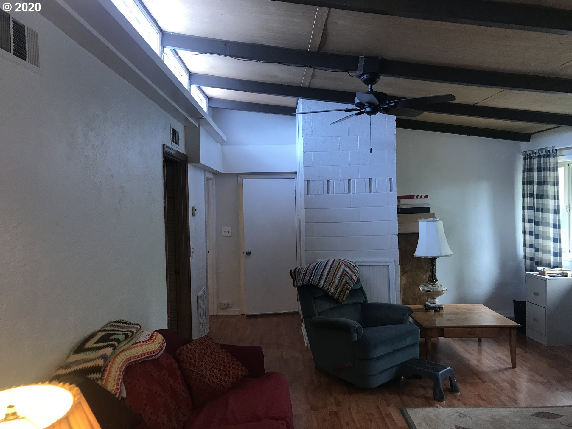 880 25th Place Springfield, OR 97477 - Photo 5 of 14