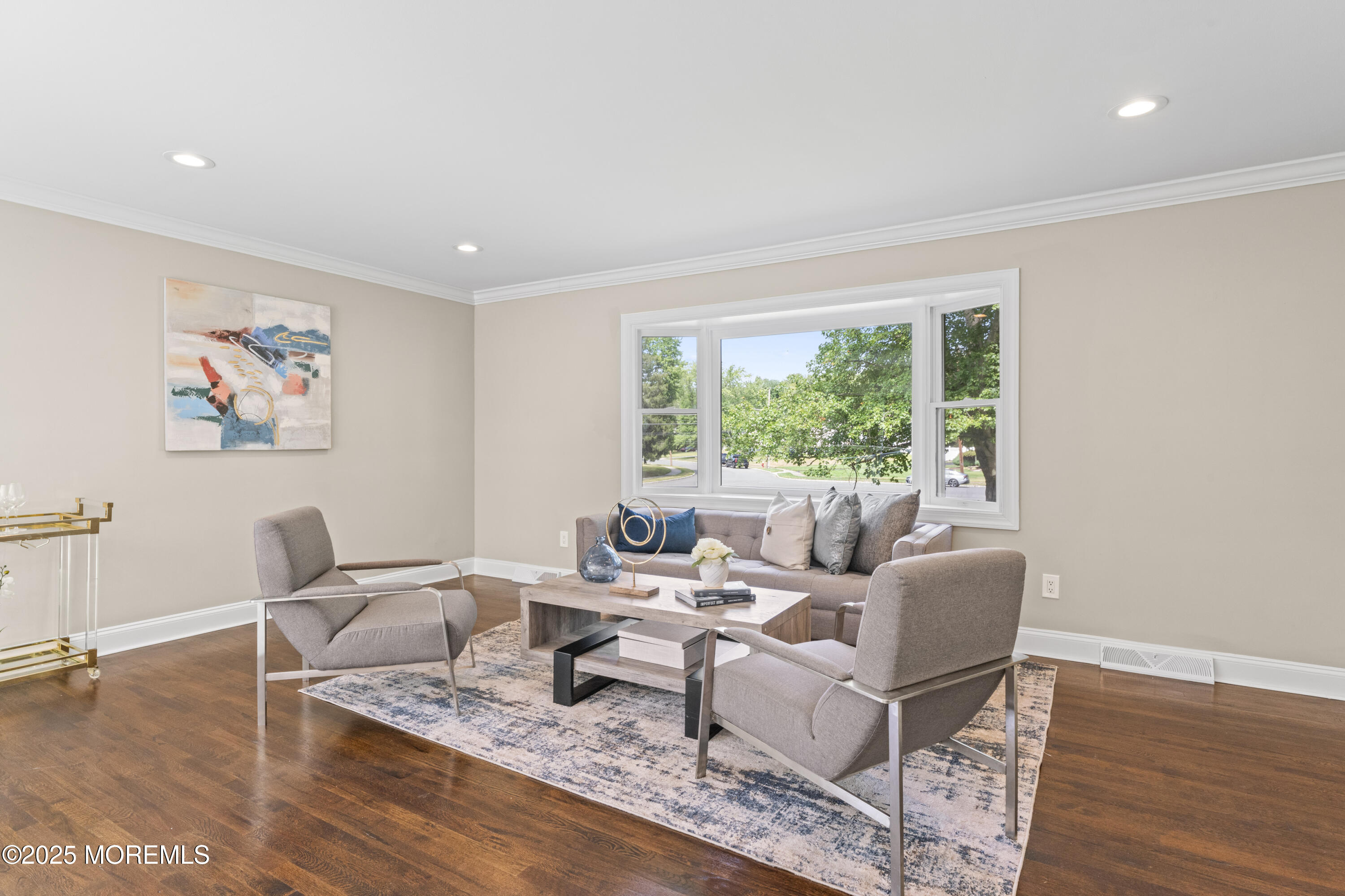 8 Chesapeake Road Manalapan, NJ 07726 - Photo 8 of 34 photos_high_resolution_HOM07242