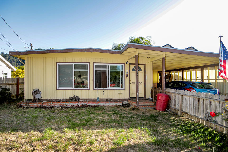 506 4th Avenue Rio Dell, CA 95562 - Photo 1 of 25