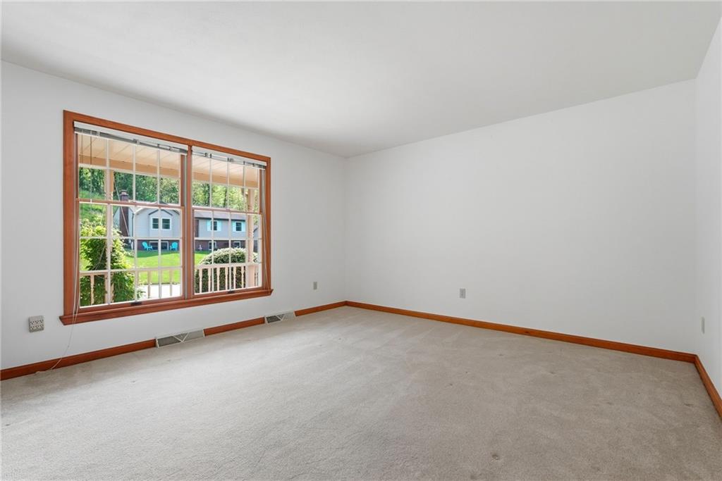 114 Sika Drive Pittsburgh, PA 15239 - Photo 21 of 45 an empty room with a window