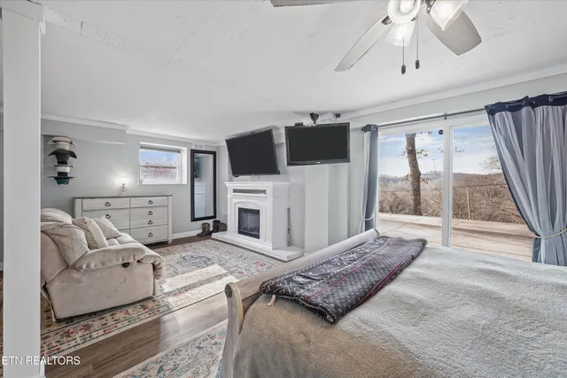 $375,000 | 209 Highland Drive, Harriman, TN 37748