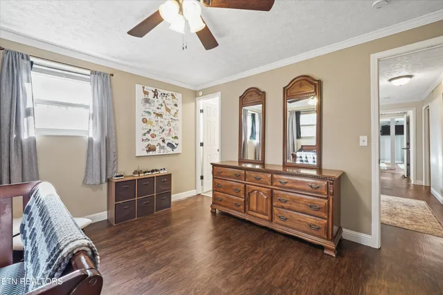 $375,000 | 209 Highland Drive, Harriman, TN 37748