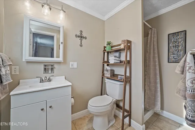 $375,000 | 209 Highland Drive, Harriman, TN 37748