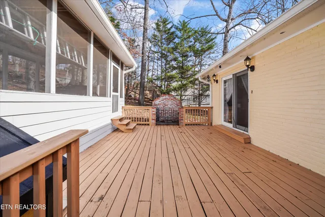 $375,000 | 209 Highland Drive, Harriman, TN 37748