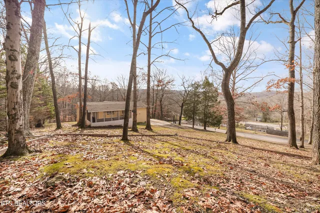 $375,000 | 209 Highland Drive, Harriman, TN 37748