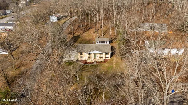 $375,000 | 209 Highland Drive, Harriman, TN 37748