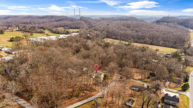 $375,000 | 209 Highland Drive, Harriman, TN 37748