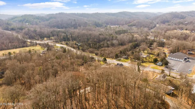 $375,000 | 209 Highland Drive, Harriman, TN 37748