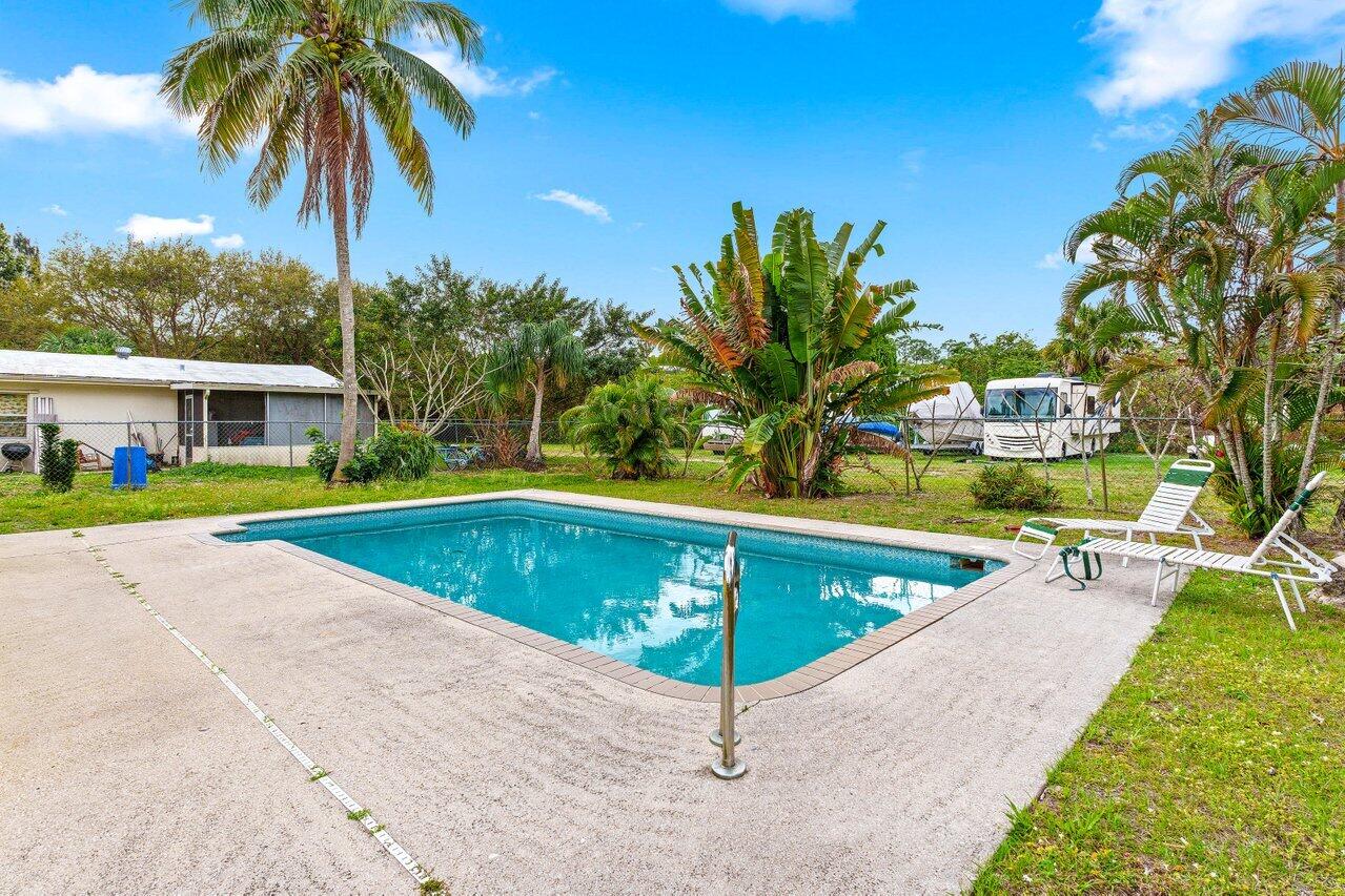 5931 Dryden Road, Unit B West Palm Beach, FL 33415 - Photo 16 of 16 Pool exterior