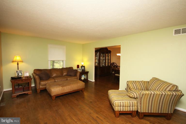 7905 Poplar Grove Road Severn, MD 21144 - Photo 29 of 29 Living Room