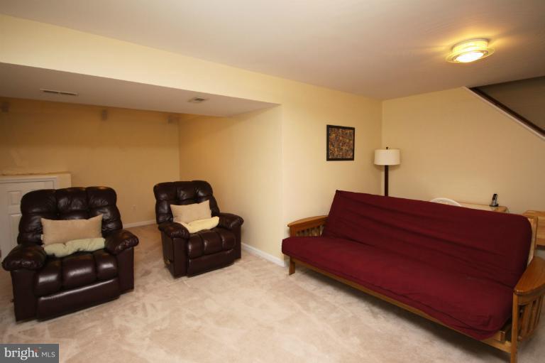 7905 Poplar Grove Road Severn, MD 21144 - Photo 4 of 29 Interior (General)