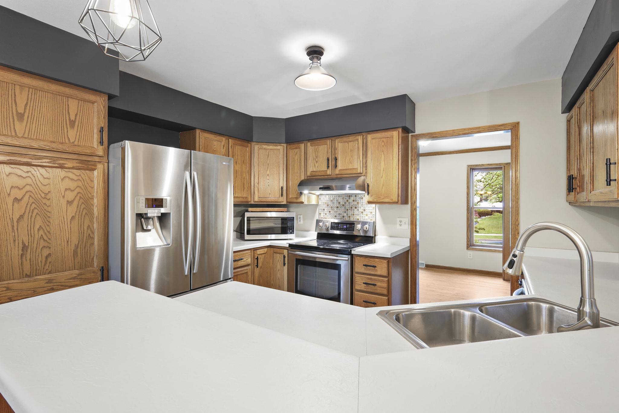435 Ash Street Oregon, WI 53575 - Photo 11 of 40