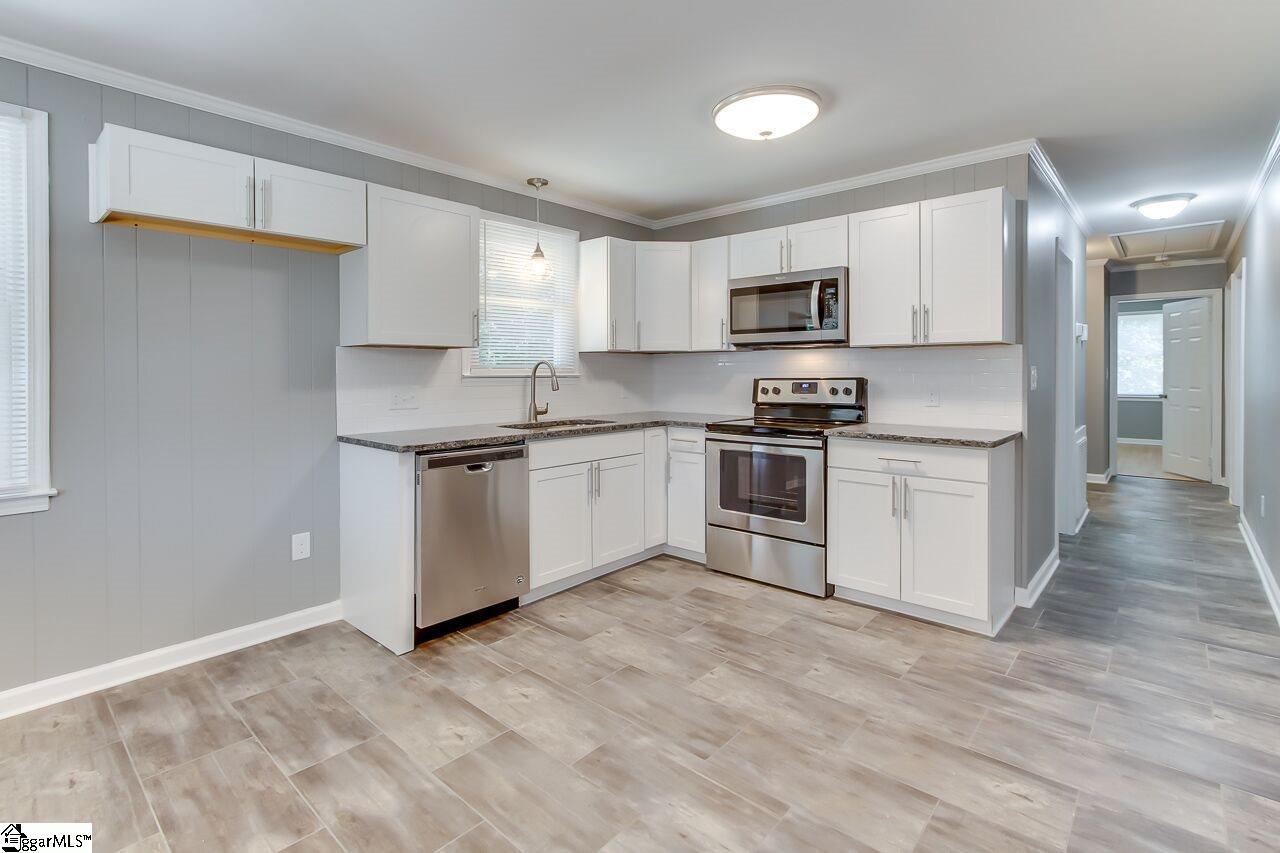 508 Fairview Street Fountain Inn, SC 29644 - Photo 14 of 35