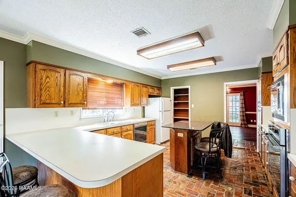 $2,650 | 110 Rimwood Avenue, Lafayette, LA 70501