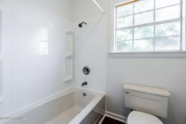 $2,650 | 110 Rimwood Avenue, Lafayette, LA 70501