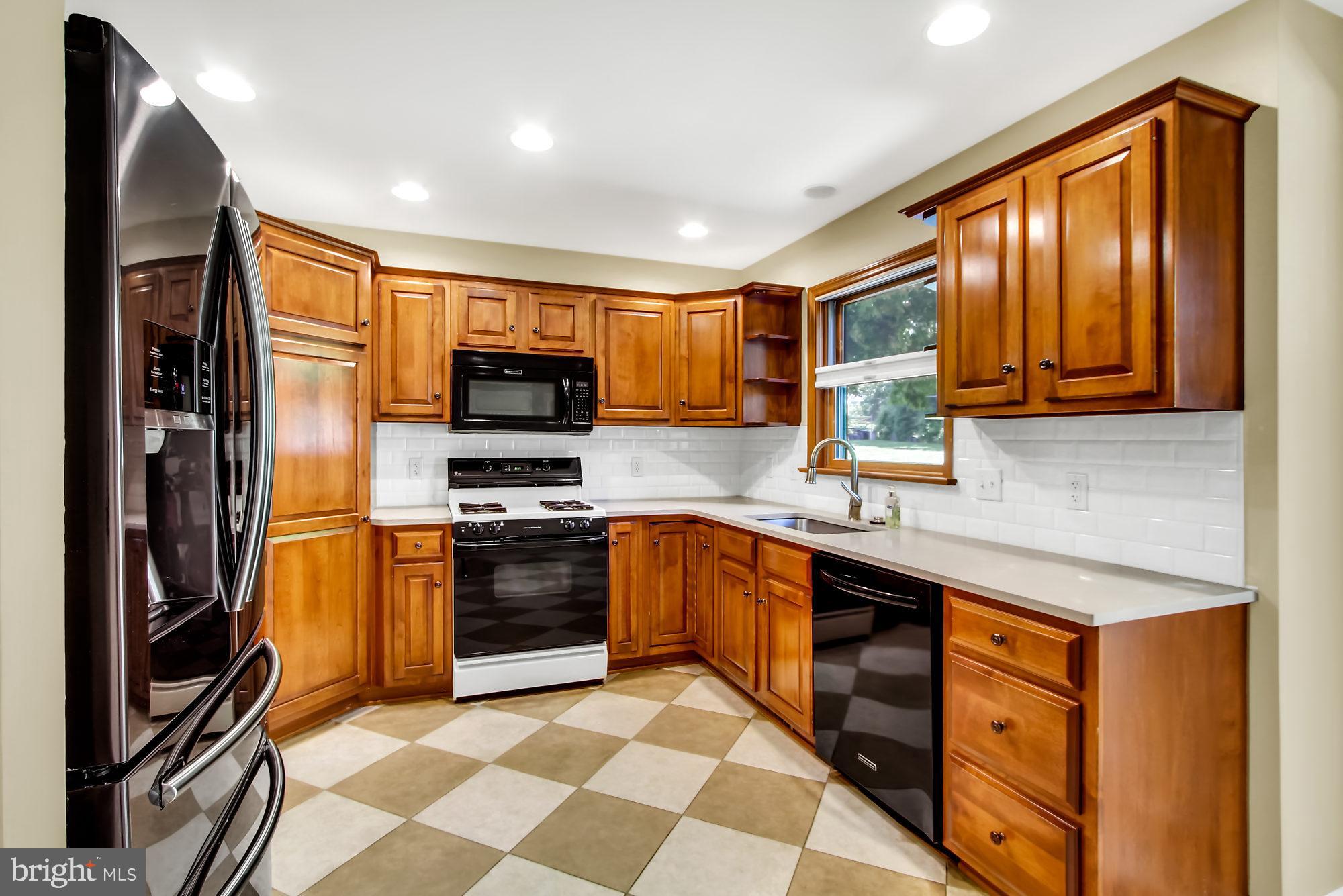 2009 Harrogate Road Lancaster, PA 17601 - Photo 11 of 40 Gallery Image 11