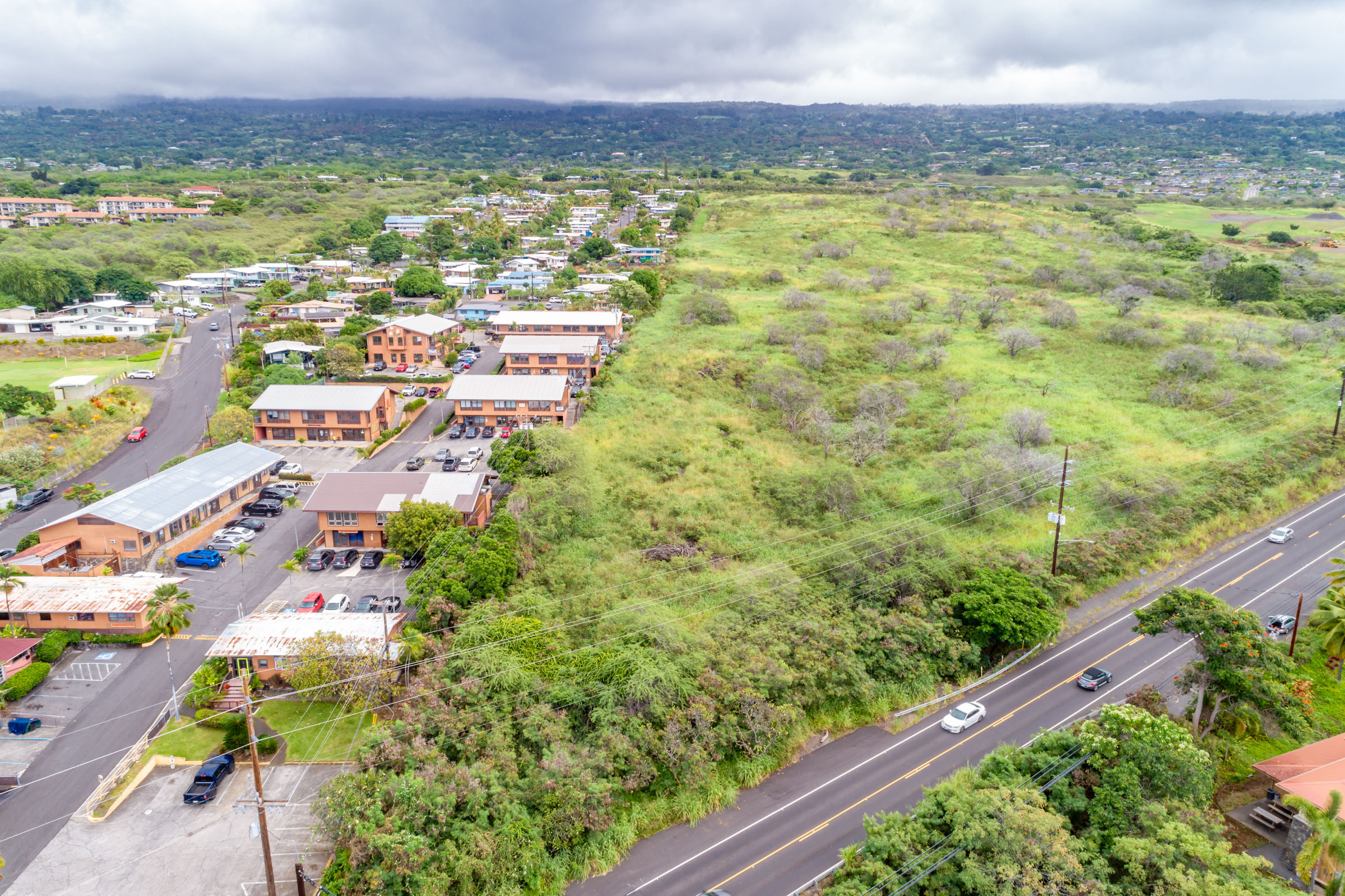 2 St Kuakini Kailua-kona Hi 96740 Kailua-Kona, HI 96740 - Photo 4 of 23 a view of city and mountain