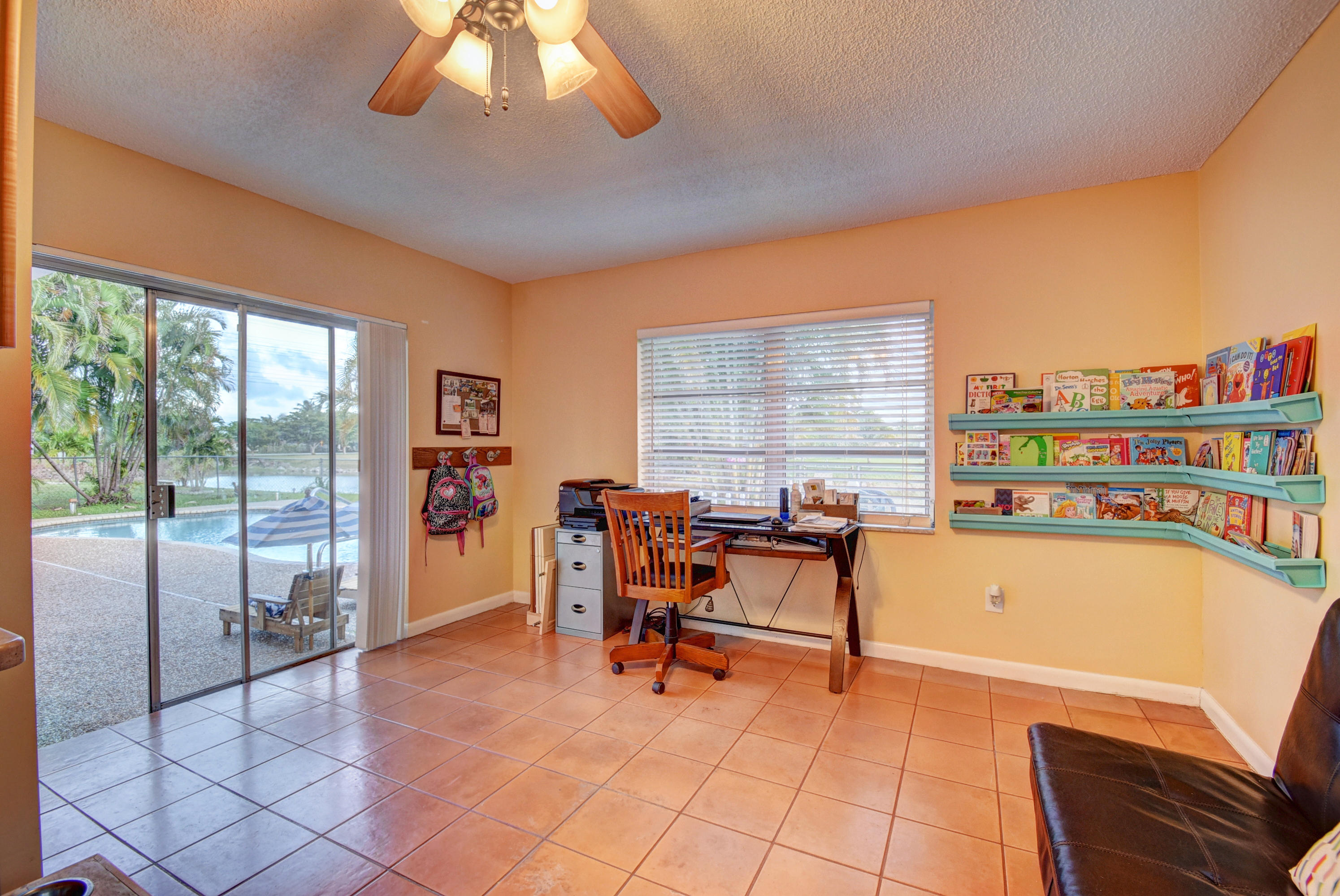 11054 Delta Circle Boca Raton, FL 33428 - Photo 13 of 24 family room