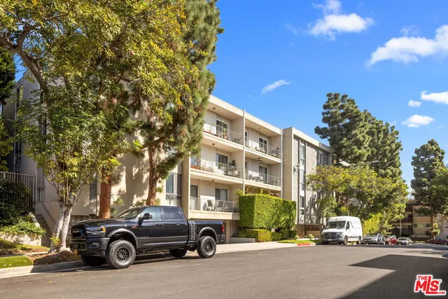 $499,995 | 5625 Windsor Way, Unit 211, Culver City, CA 90230