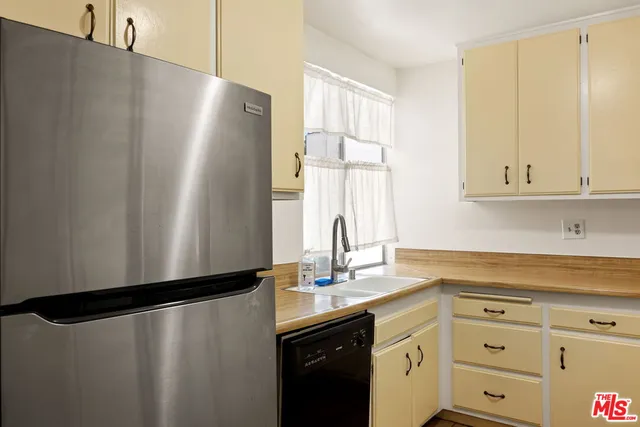 $499,995 | 5625 Windsor Way, Unit 211, Culver City, CA 90230