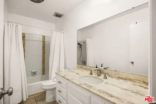 $499,995 | 5625 Windsor Way, Unit 211, Culver City, CA 90230