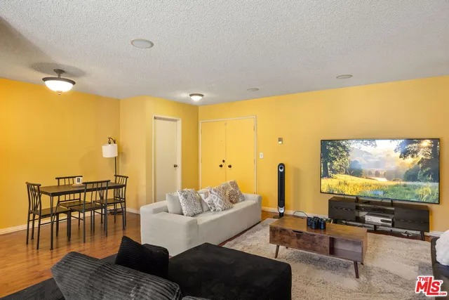 $499,995 | 5625 Windsor Way, Unit 211, Culver City, CA 90230