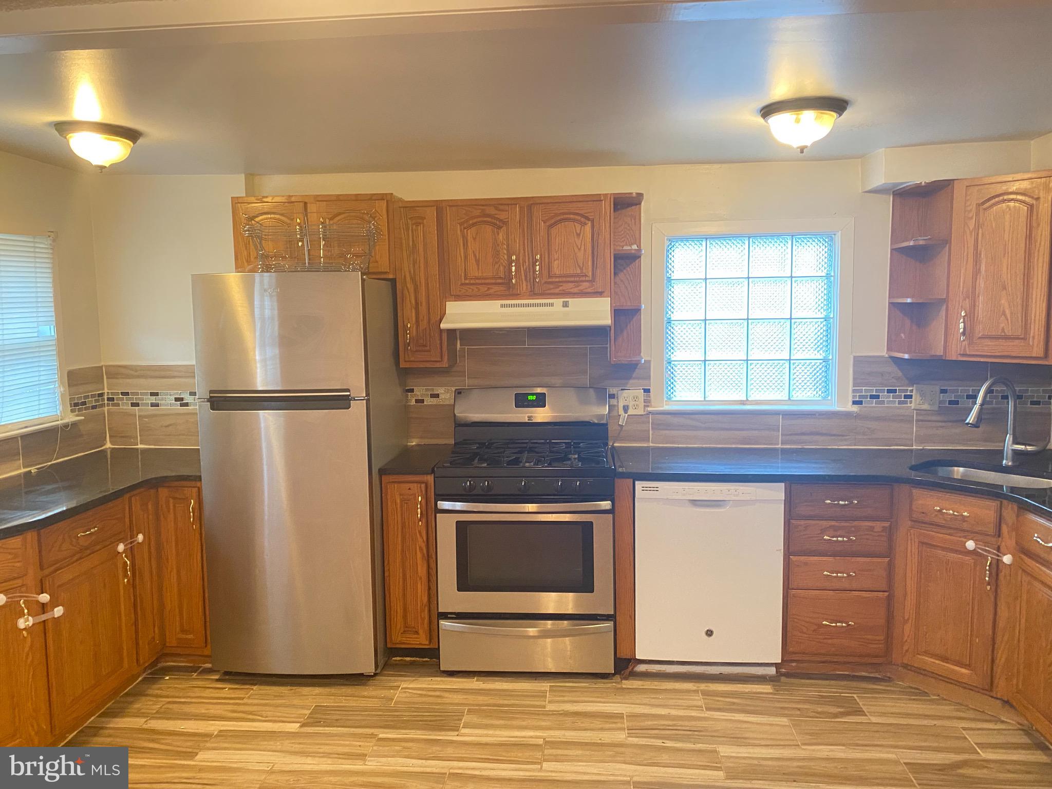 2829 Welsh Road Philadelphia, PA 19152 - Photo 5 of 11 Gallery Image 5