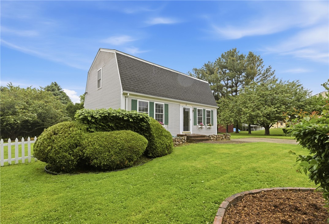 49 Harvest Road Middletown, RI 02842 - Photo 4 of 49